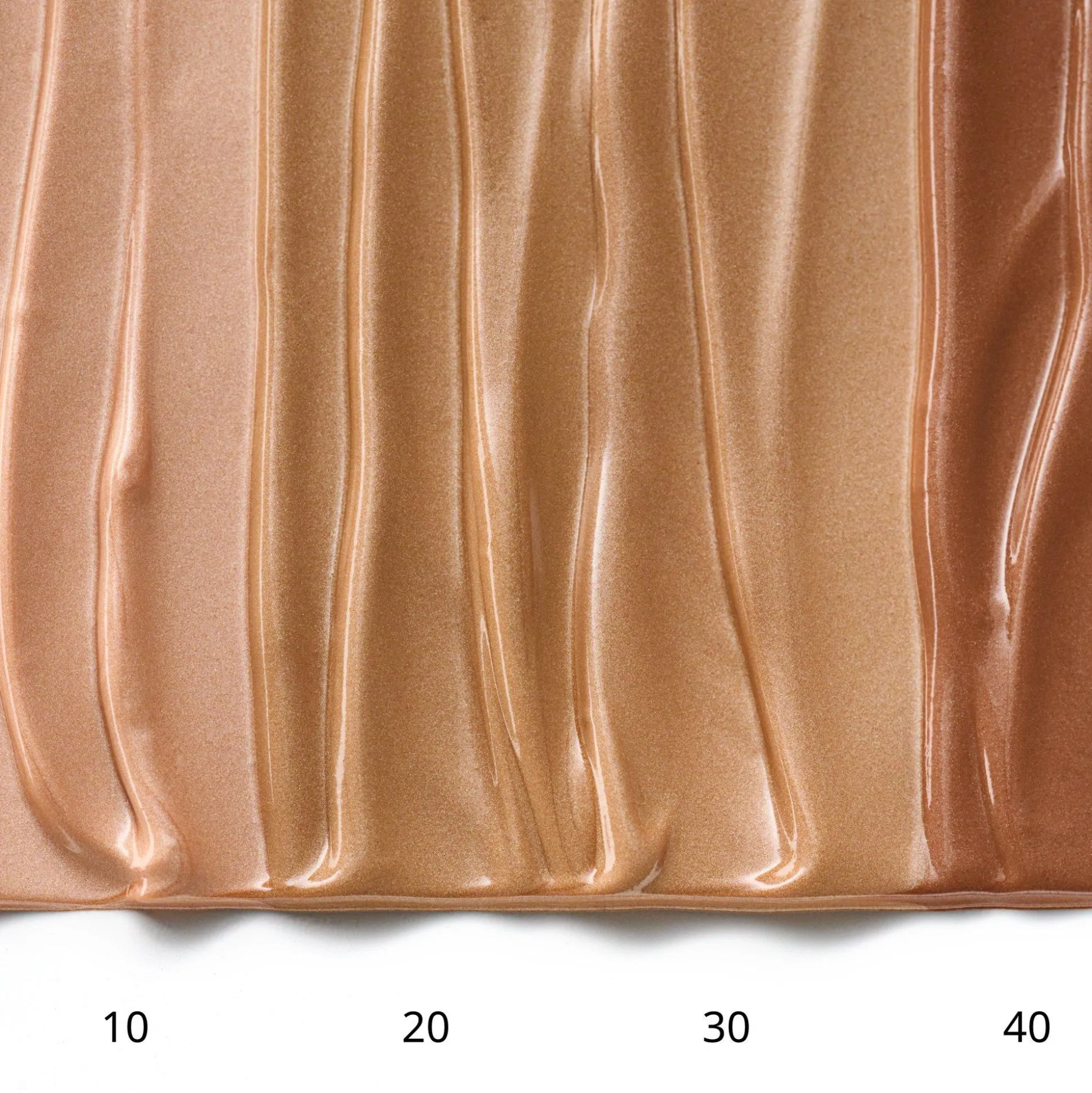 essence Booster illuminante MAGIC FILTER 40 - Tan Clearance