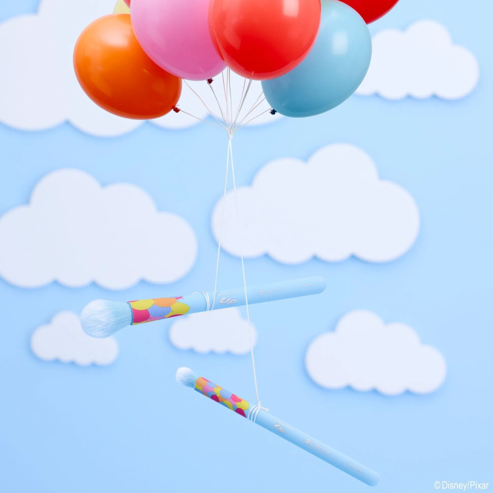 essence Disney Pixar Up pennello per ombretto Cheap
