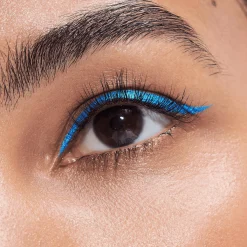 essence Eyeliner metallizzato Disney Pixar Finding Dory 010 - Blue Lagoon Discount