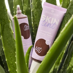 essence SKIN tint 140 - Fashion